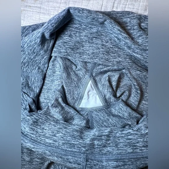 Alo Yoga Momentum Alosoft High-Rise Leggings Medium - Picture 6 of 6